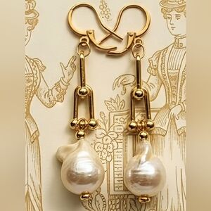 Hardwear Chunky Earrings W/ Huge Genuine White Baroque Pearls In 18k Gold Plated